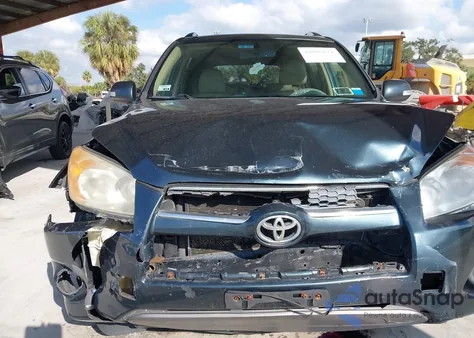 2010 Toyota Rav4 Limited V6 z USA, uszkodzony, nr VIN 2T3DK4DV1AW024782